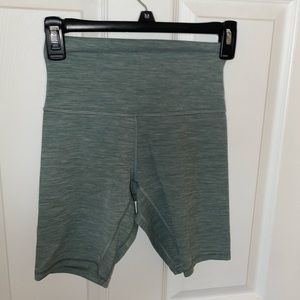 Lululemon Align High-Rise Shorts 6”